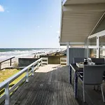 2 Bedroom Lovely In *