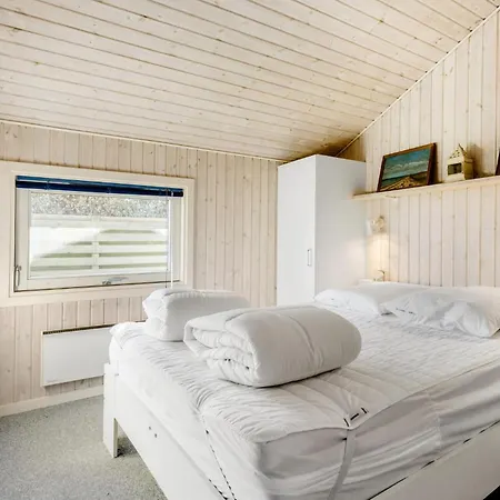 2 Bedroom Lovely In