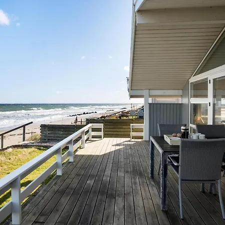 2 Bedroom Lovely In *