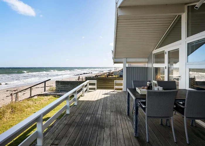 2 Bedroom Lovely In *